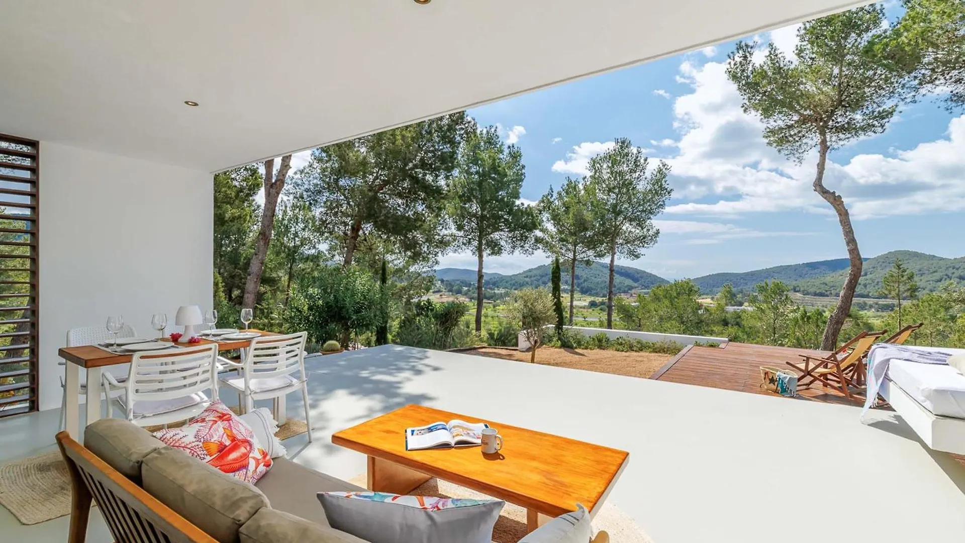 Holiday home Surf House Villa Sant Josep de sa Talaia