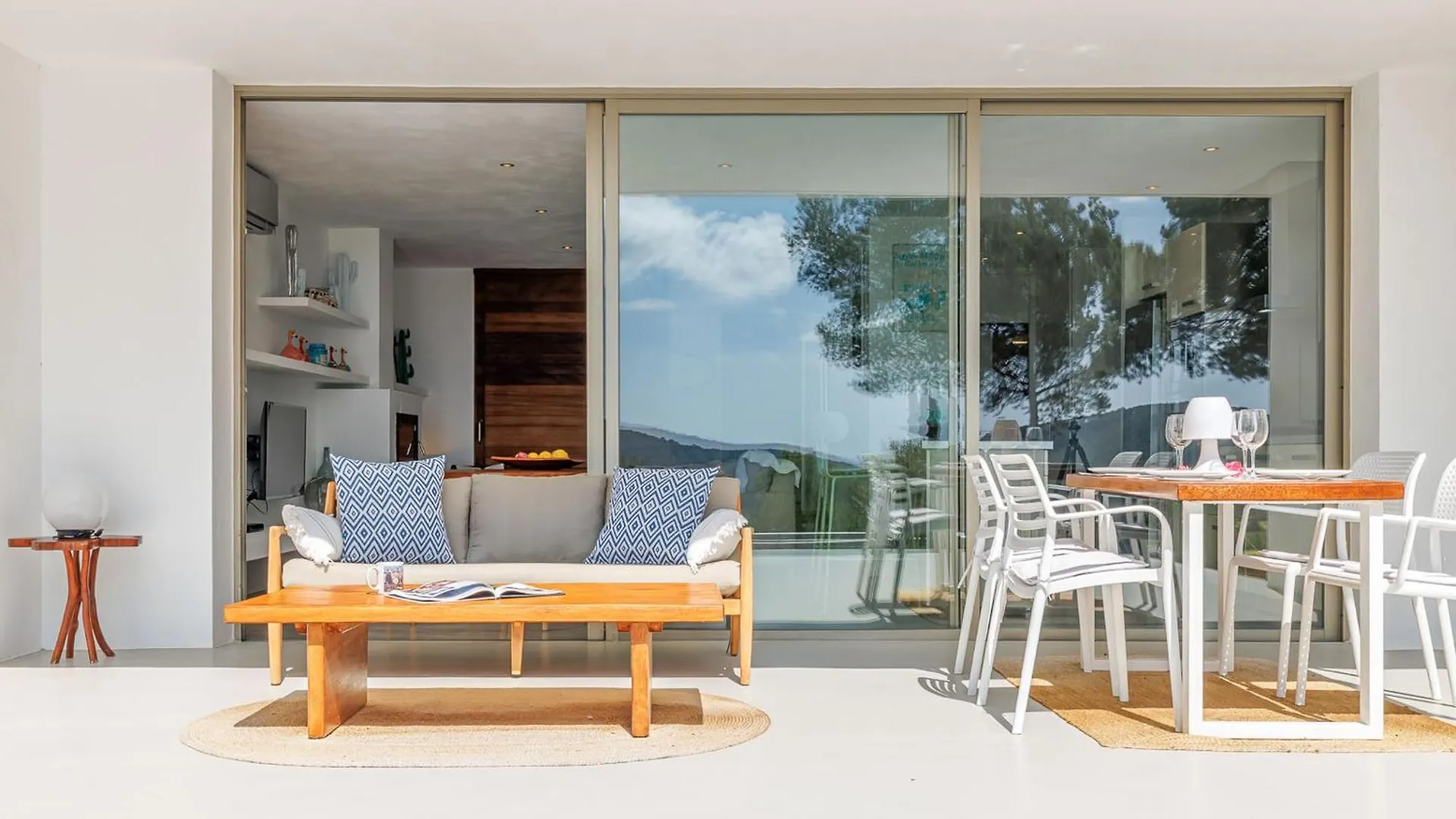 Surf House Villa Sant Josep de sa Talaia 0*,  Spain